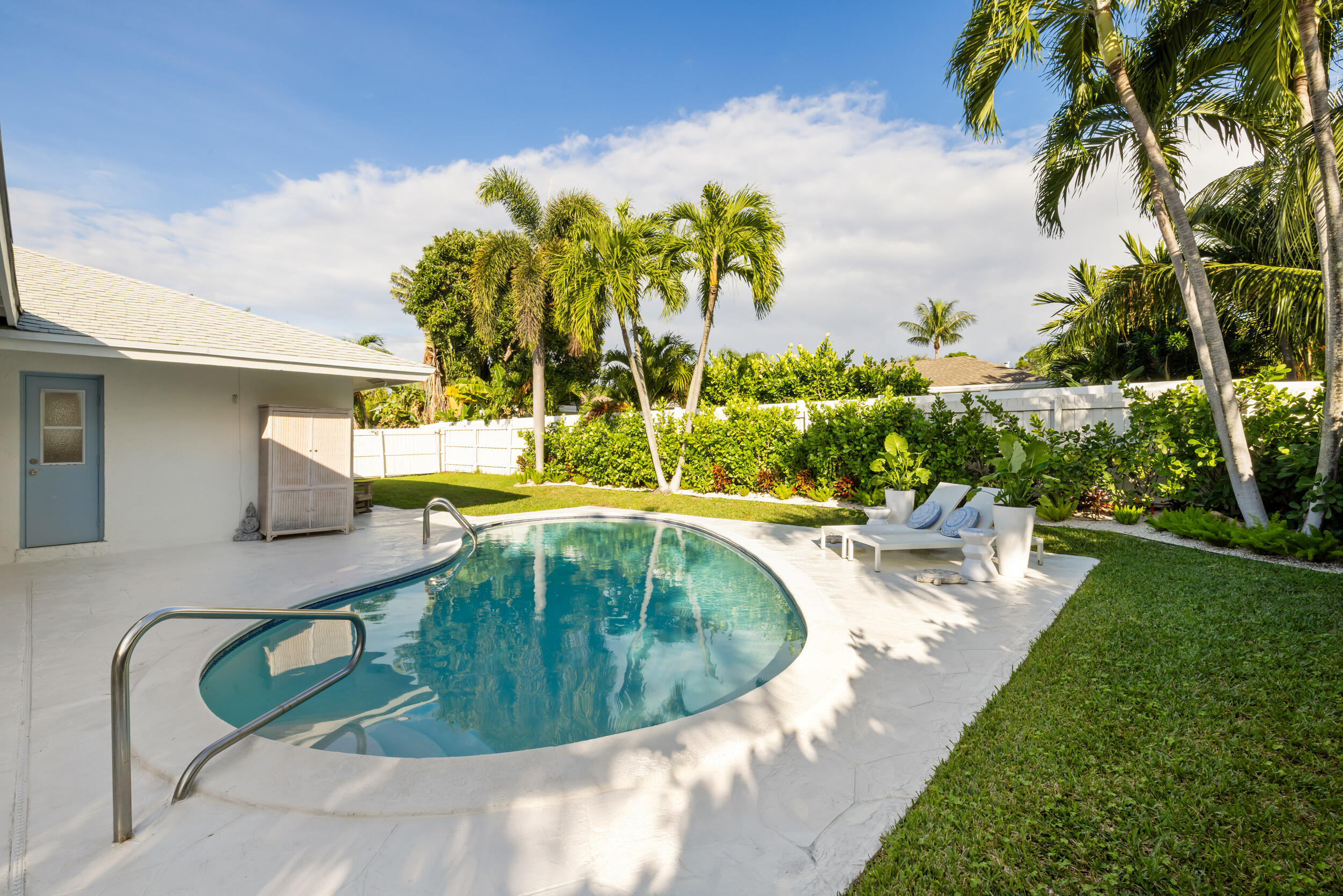 RIDGEWOOD ESTATES - Residential Lease