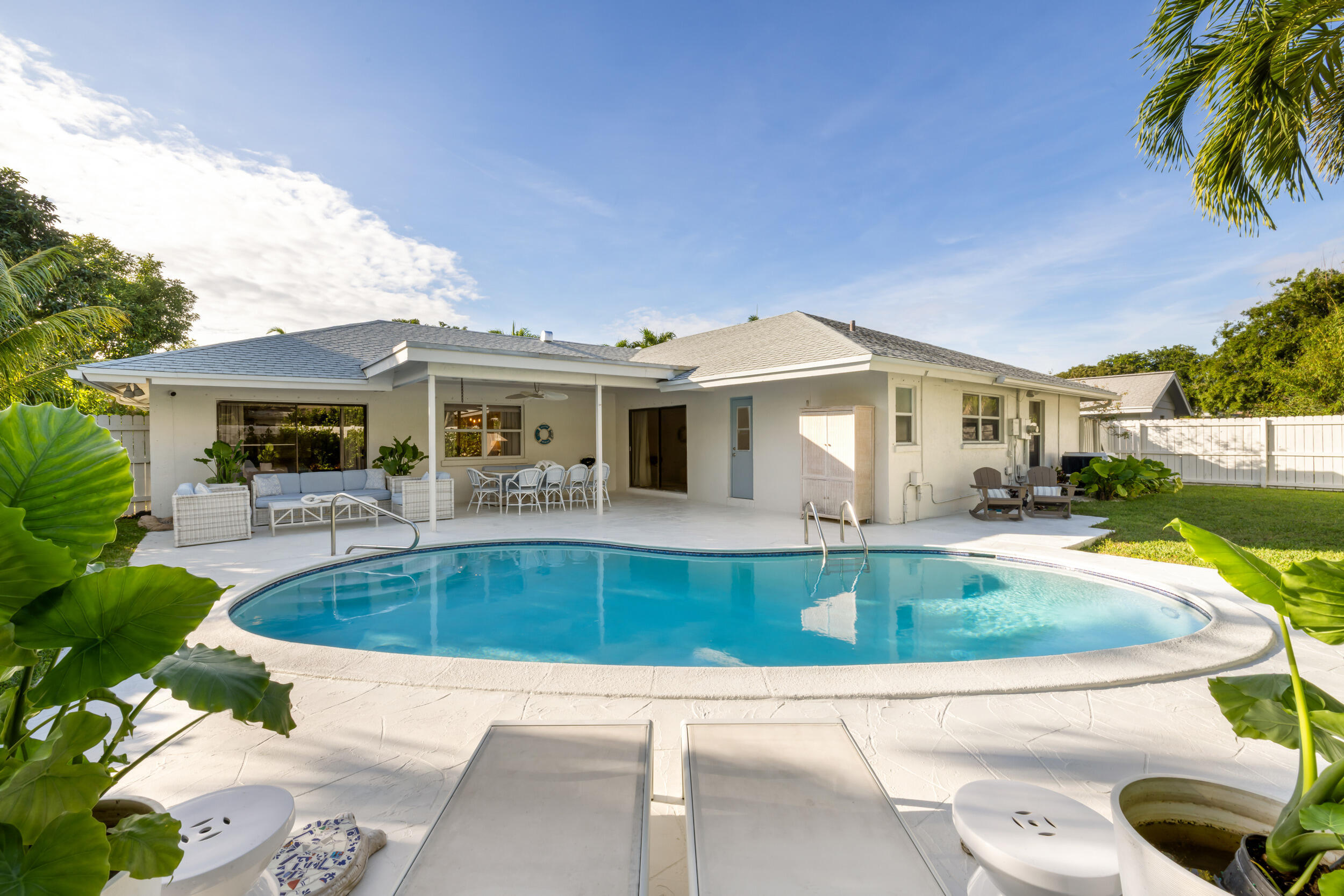 RIDGEWOOD ESTATES - Residential Lease
