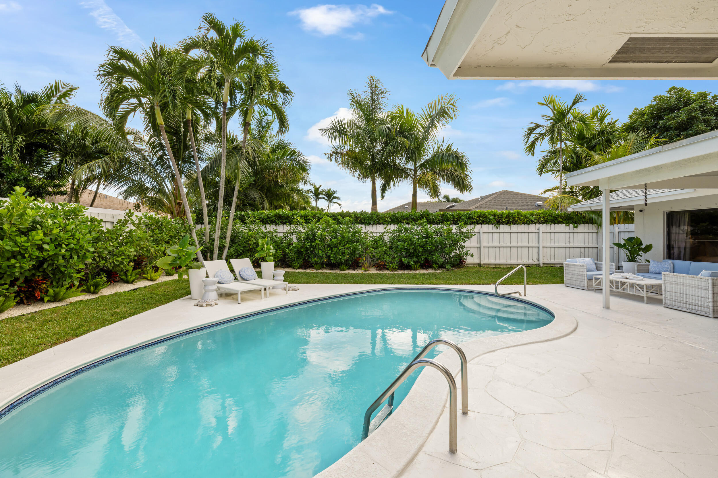 RIDGEWOOD ESTATES - Residential Lease