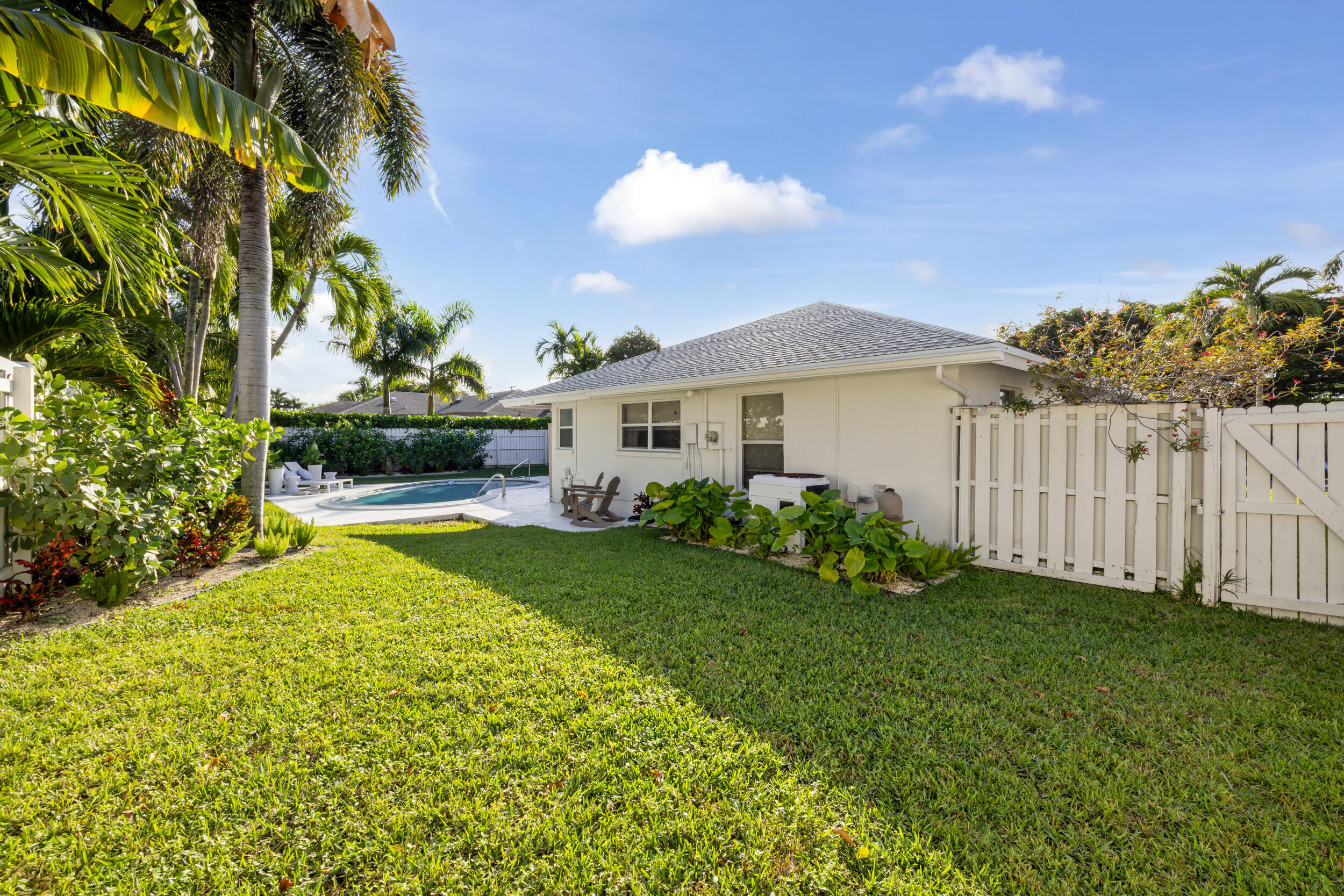 RIDGEWOOD ESTATES - Residential Lease