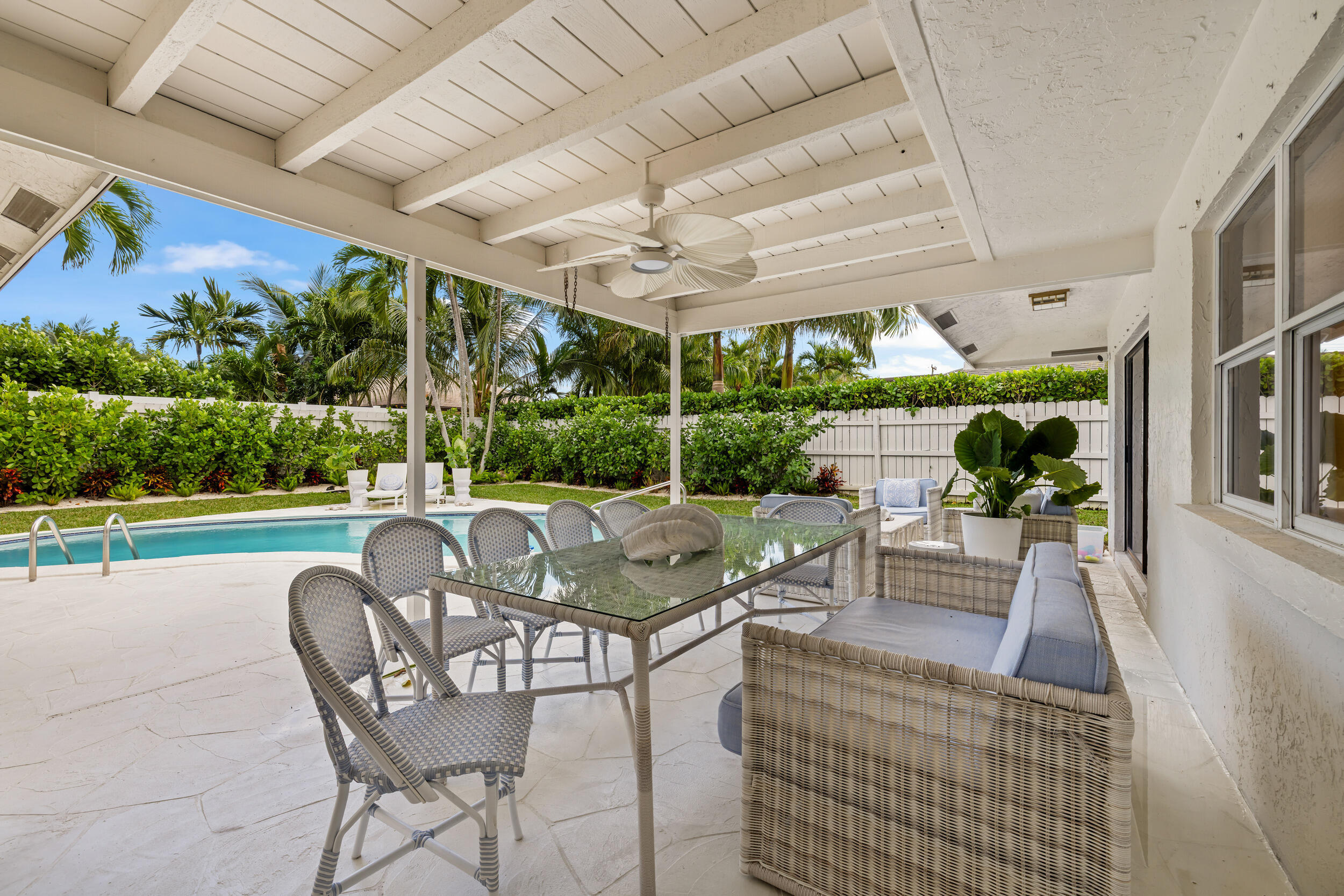 RIDGEWOOD ESTATES - Residential Lease