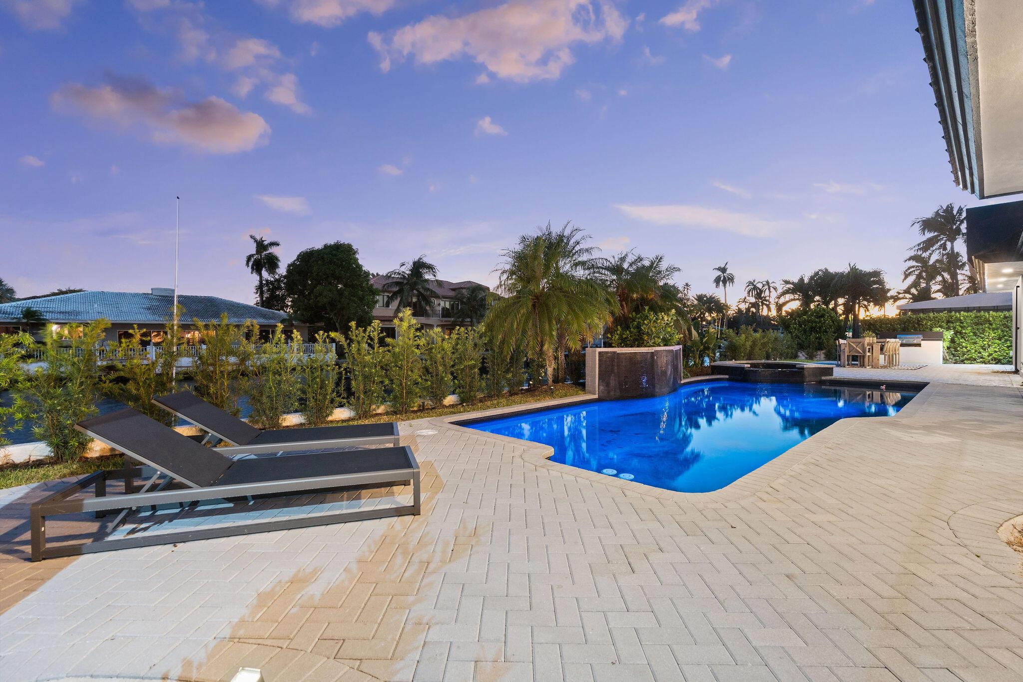 CORAL RIDGE COUNTRY CLUB - Residential