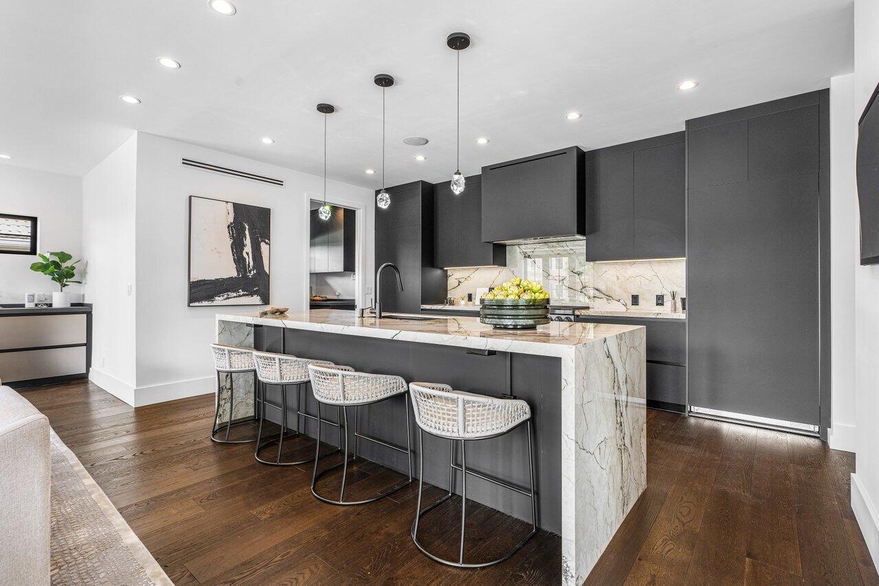 CORAL RIDGE COUNTRY CLUB - Residential