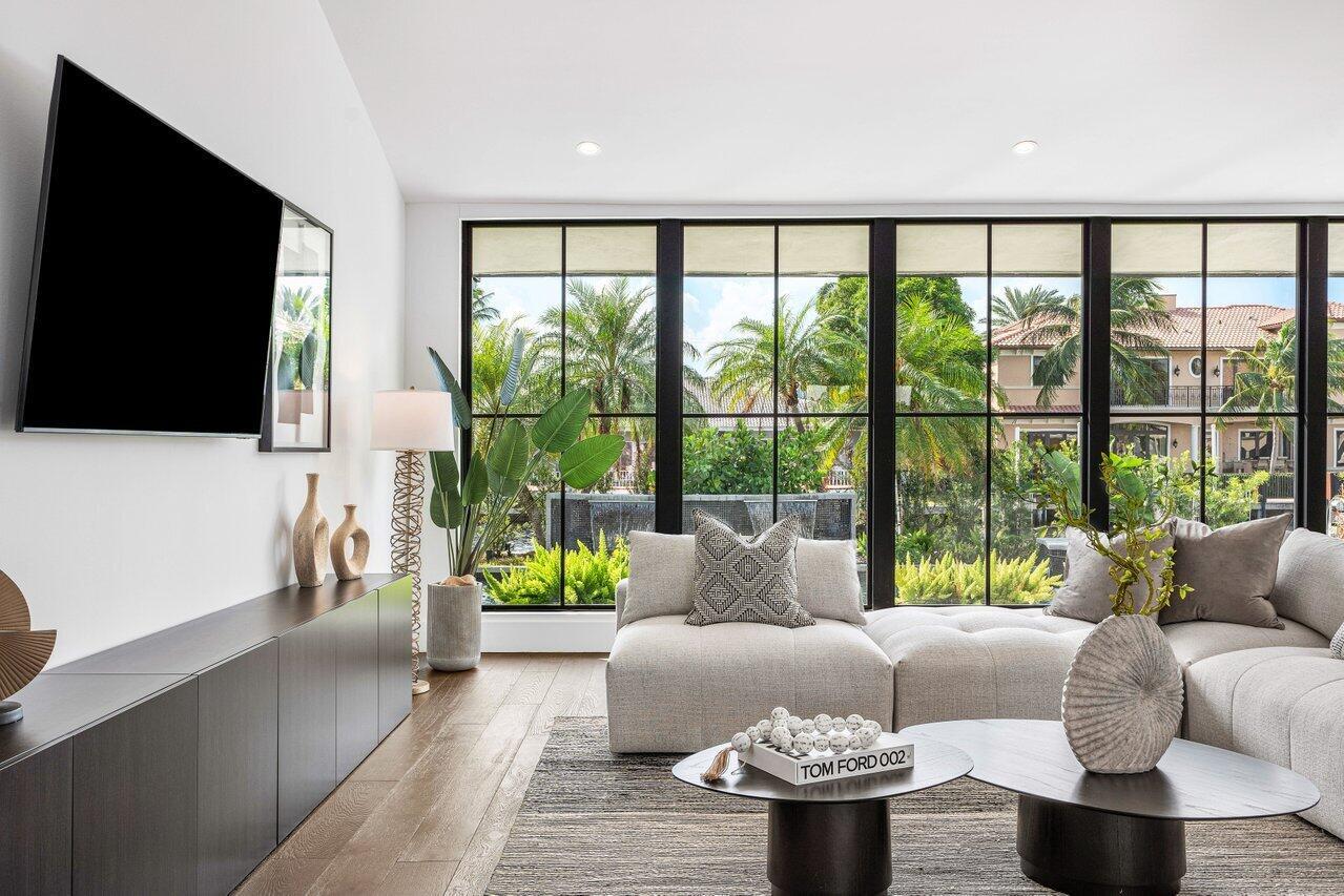 CORAL RIDGE COUNTRY CLUB - Residential