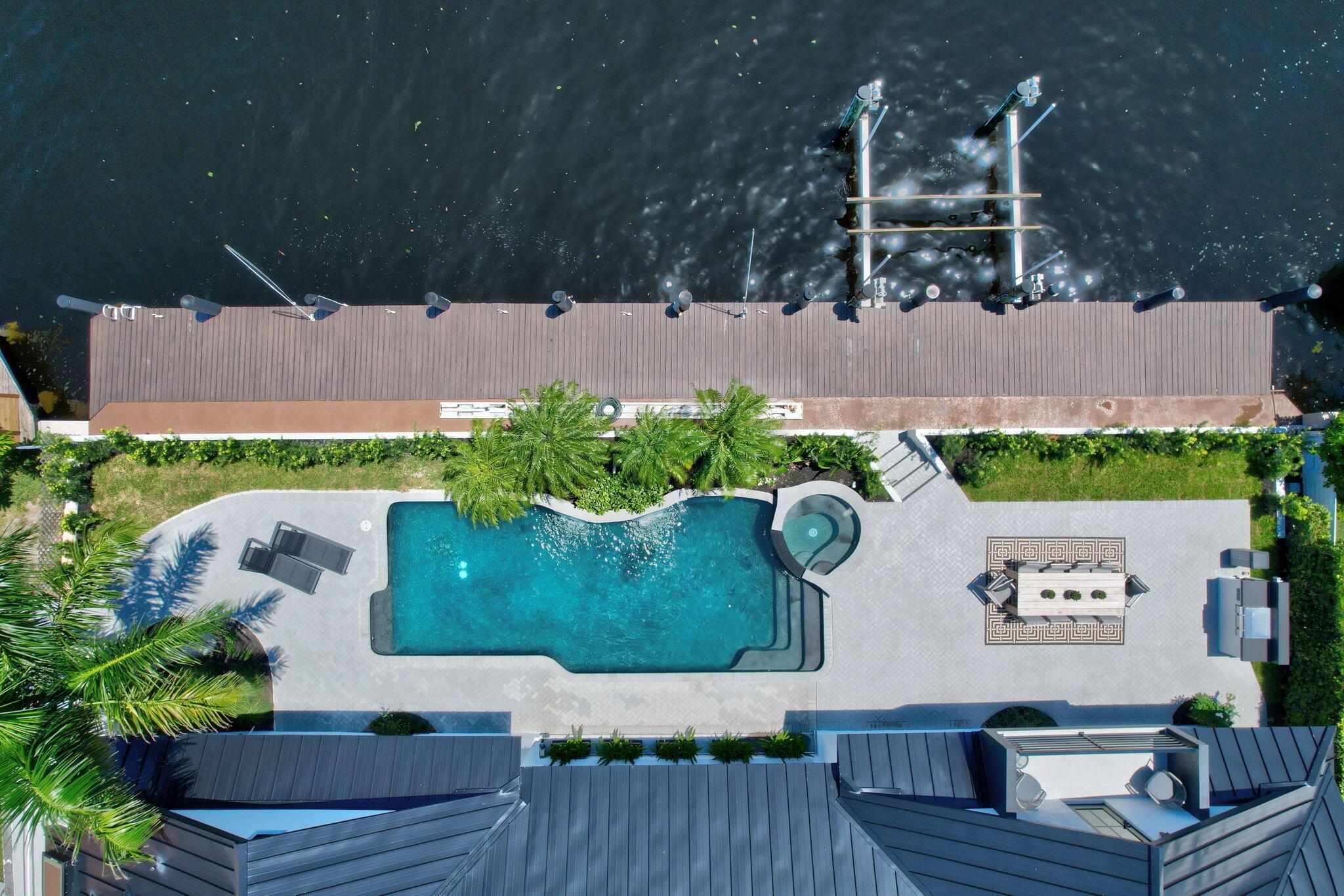 CORAL RIDGE COUNTRY CLUB - Residential