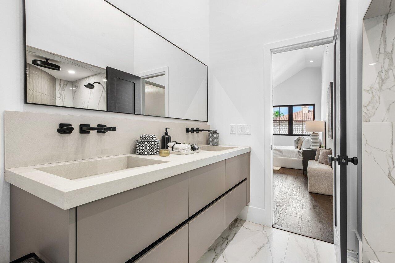 CORAL RIDGE COUNTRY CLUB - Residential