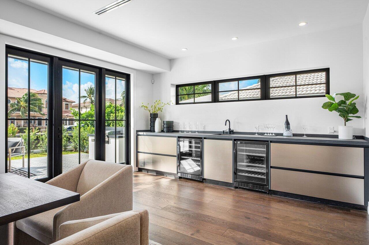 CORAL RIDGE COUNTRY CLUB - Residential