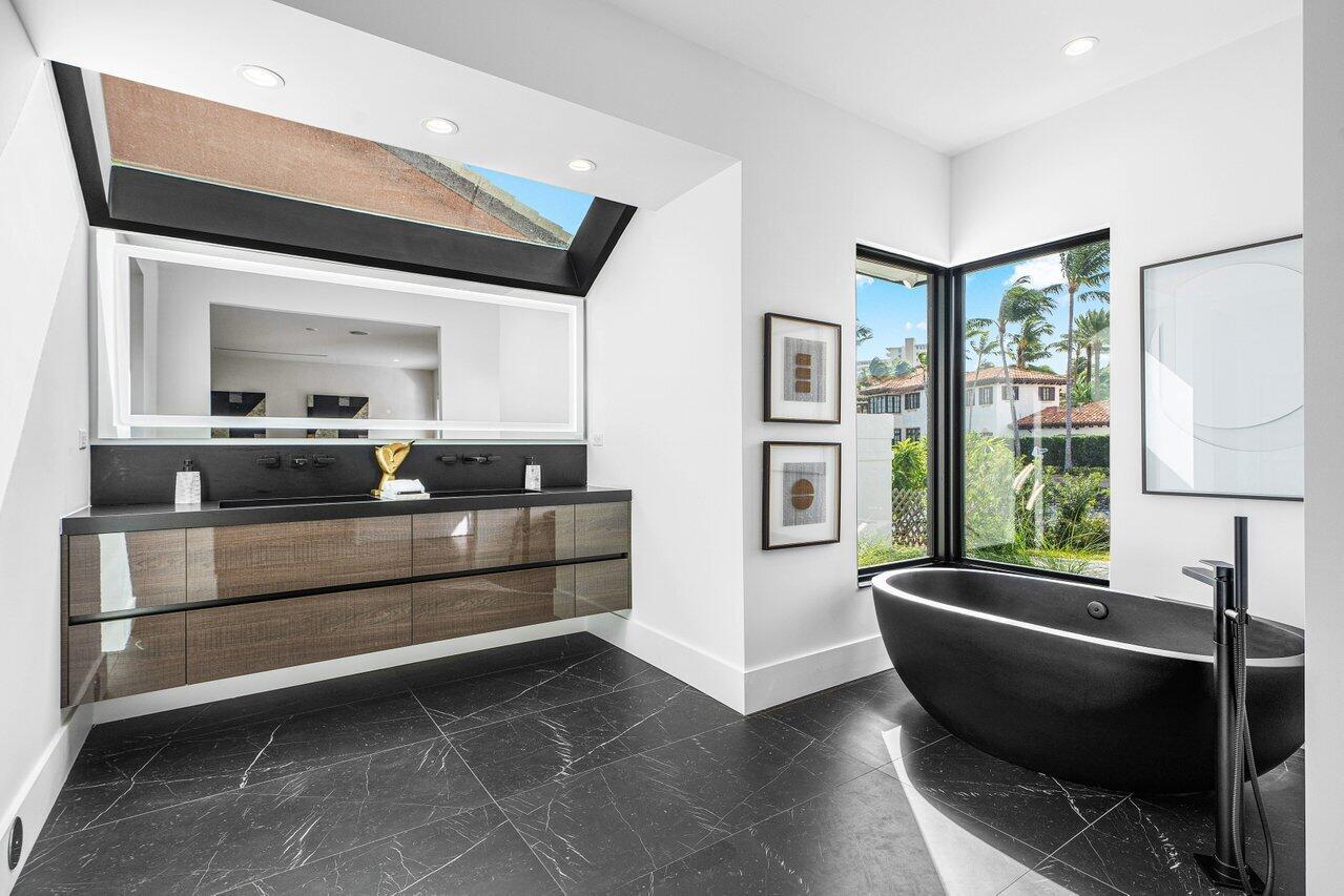 CORAL RIDGE COUNTRY CLUB - Residential