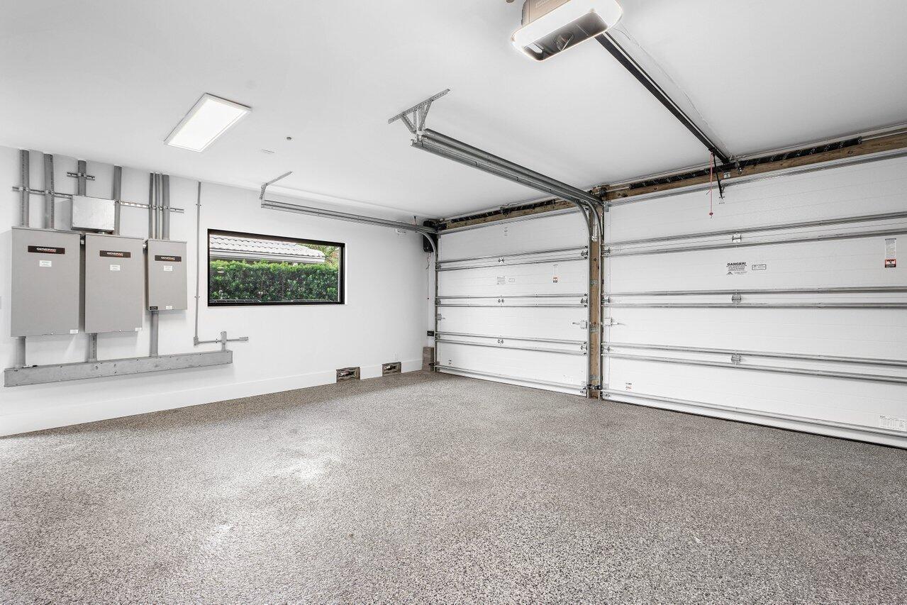 CORAL RIDGE COUNTRY CLUB - Residential