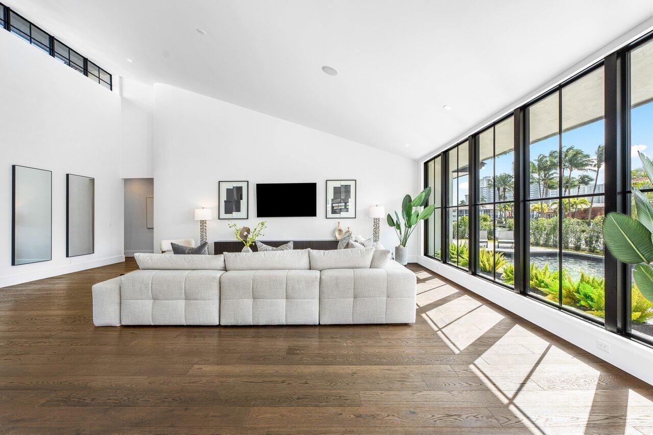 CORAL RIDGE COUNTRY CLUB - Residential