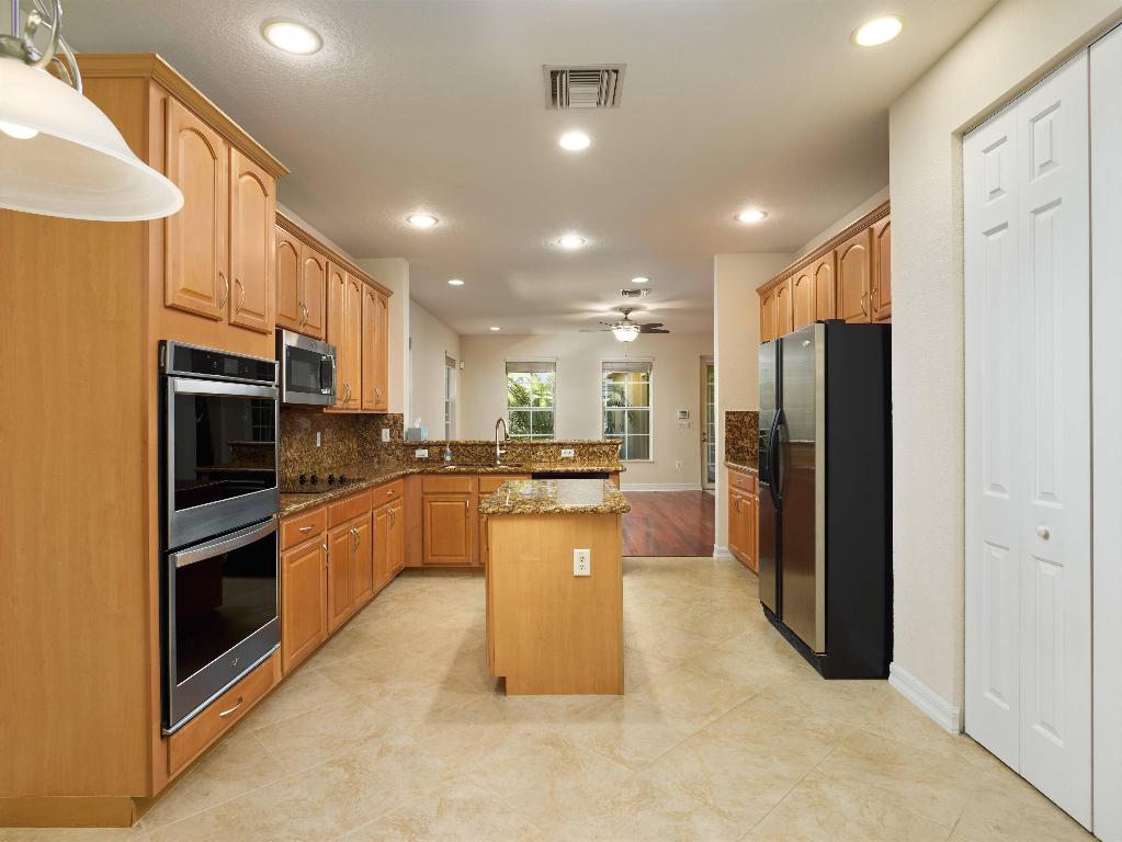 Canterbury Place at Abacoa - Residential