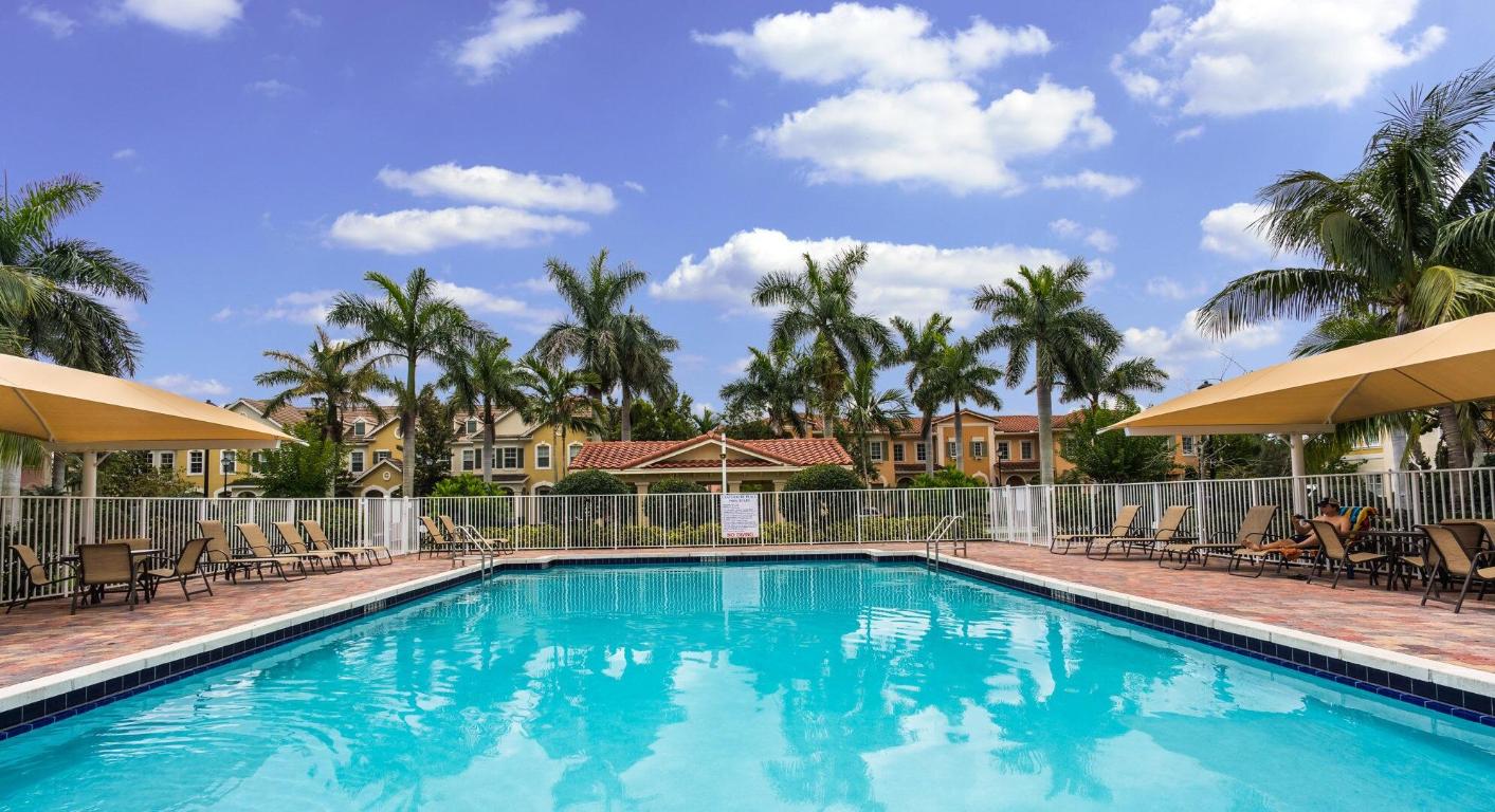 Canterbury Place at Abacoa - Residential