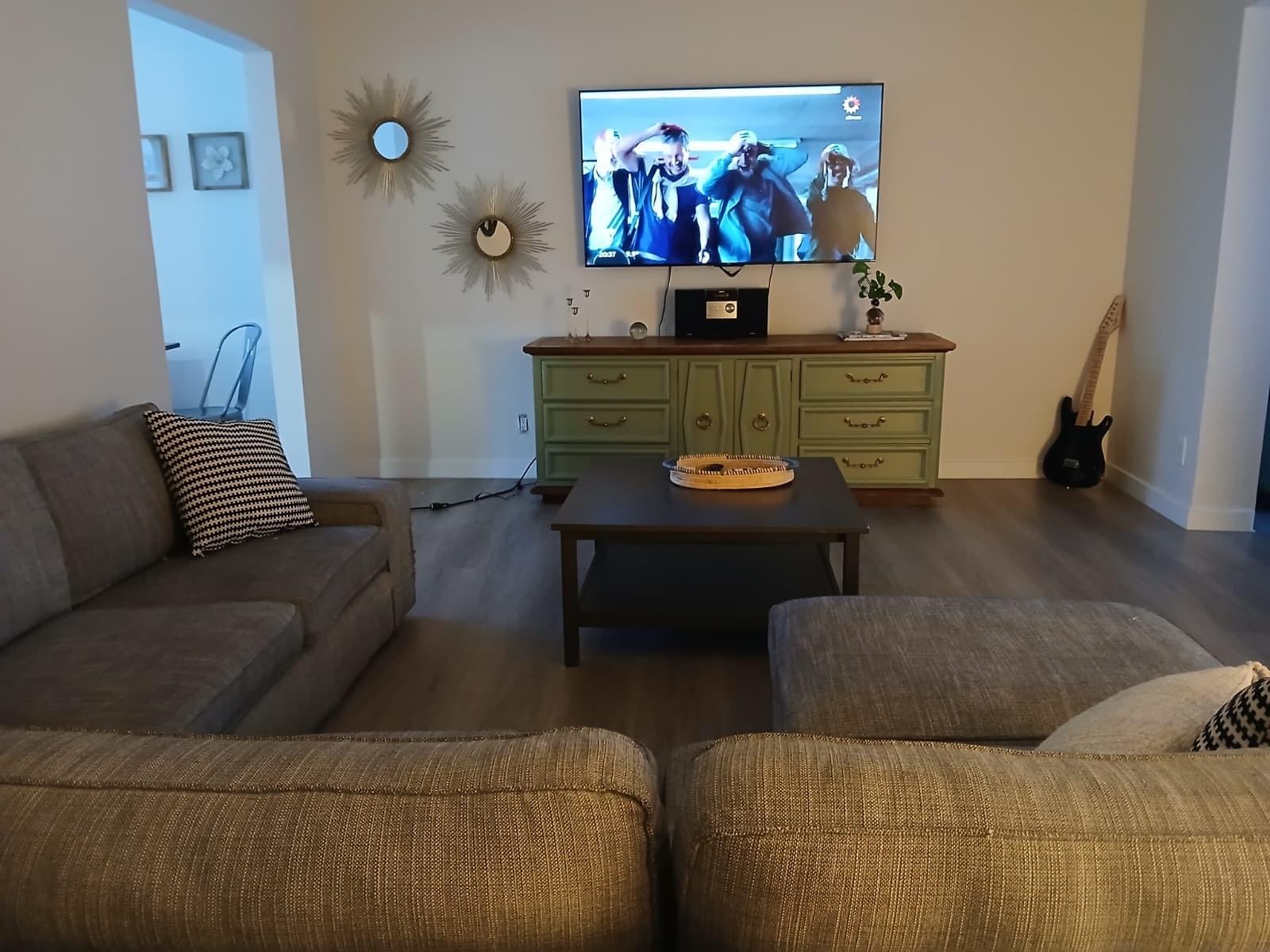 Alden Manor 24-8 B - Residential Lease