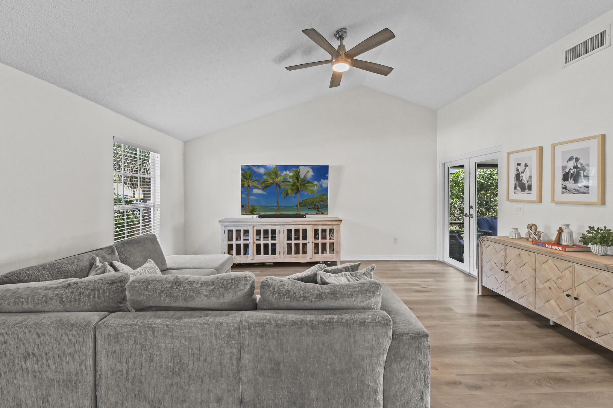 TARTAN LAKES - Residential