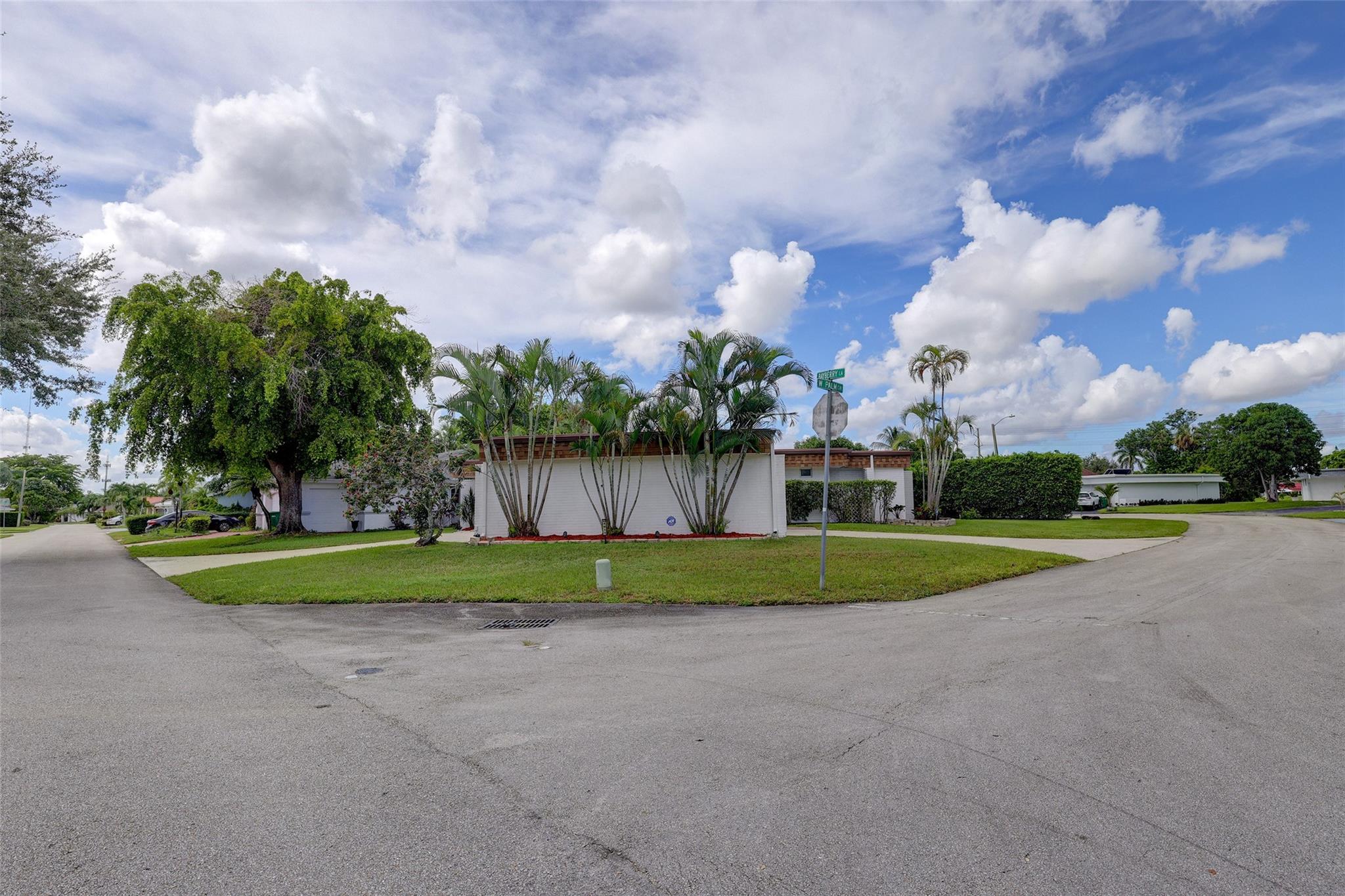 WOODLANDS SEC ONE- PH 1 - Residential