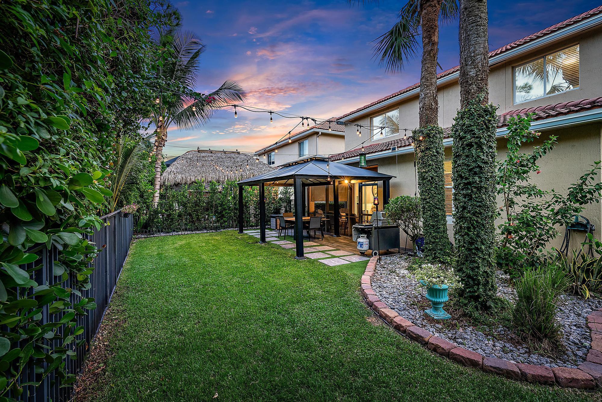 5919 SE Crooked Oak Avenue