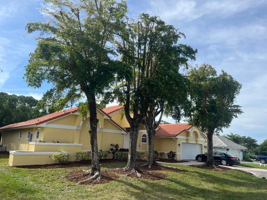 Photo of 8805 SE Riverfront Terrace, Tequesta, FL 33469 (MLS # R10927229)