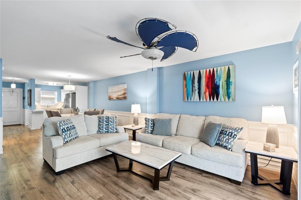 Hillsboro Colonnade Condo - Residential Lease