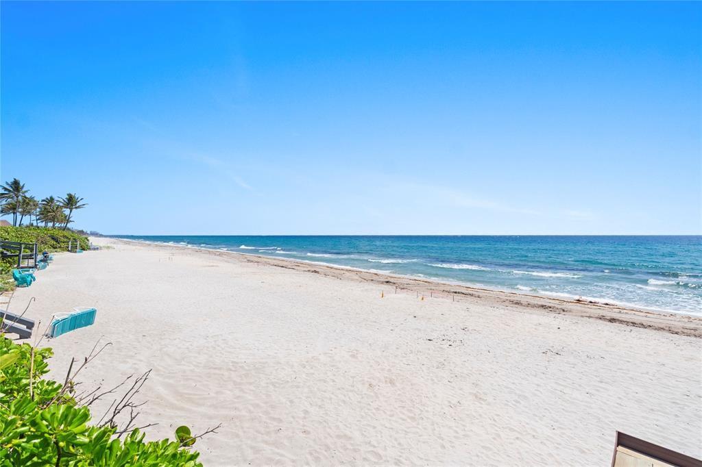 Hillsboro Colonnade Condo - Residential Lease