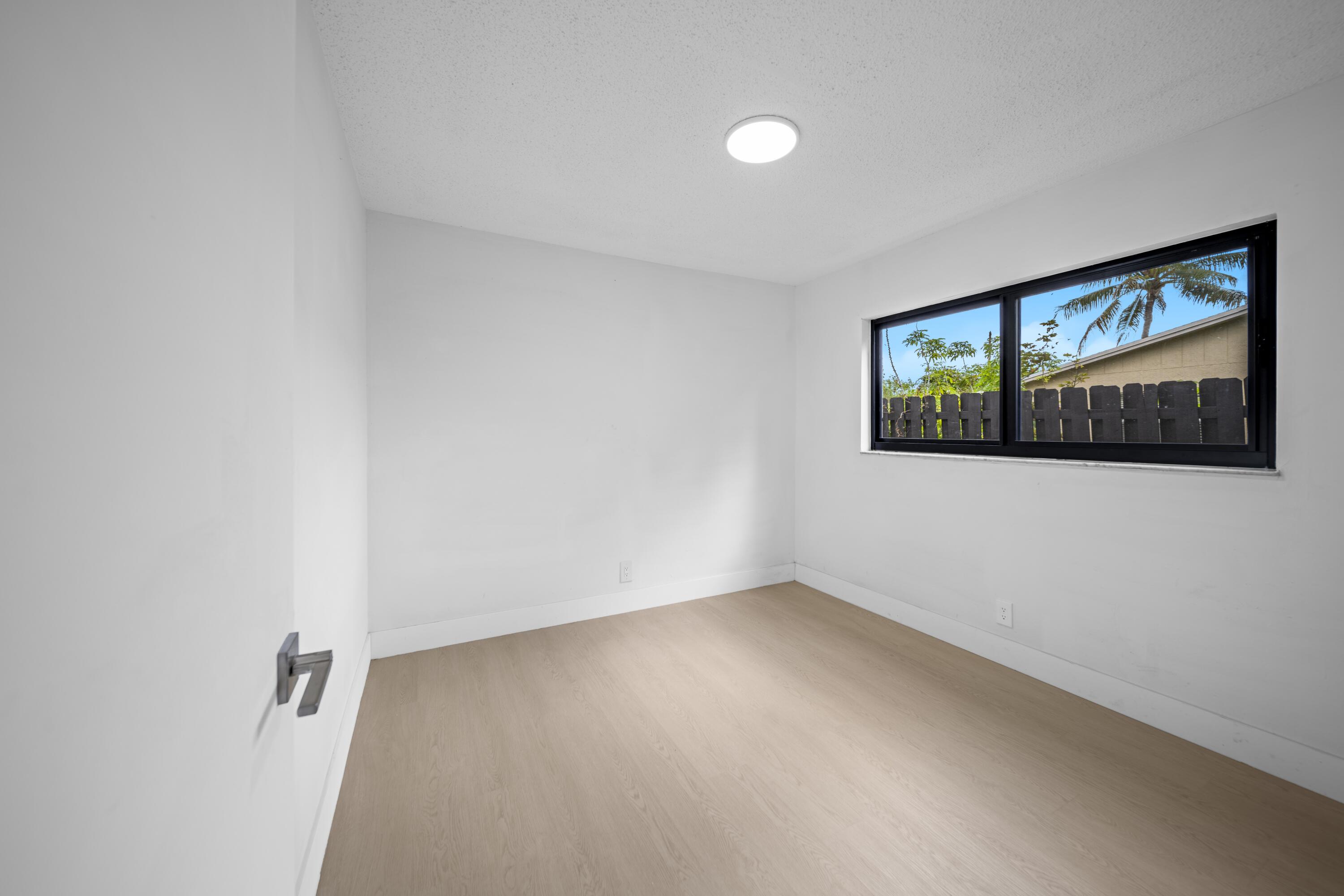 LAUDERDALE NORTH PARK SEC 4 - Residential