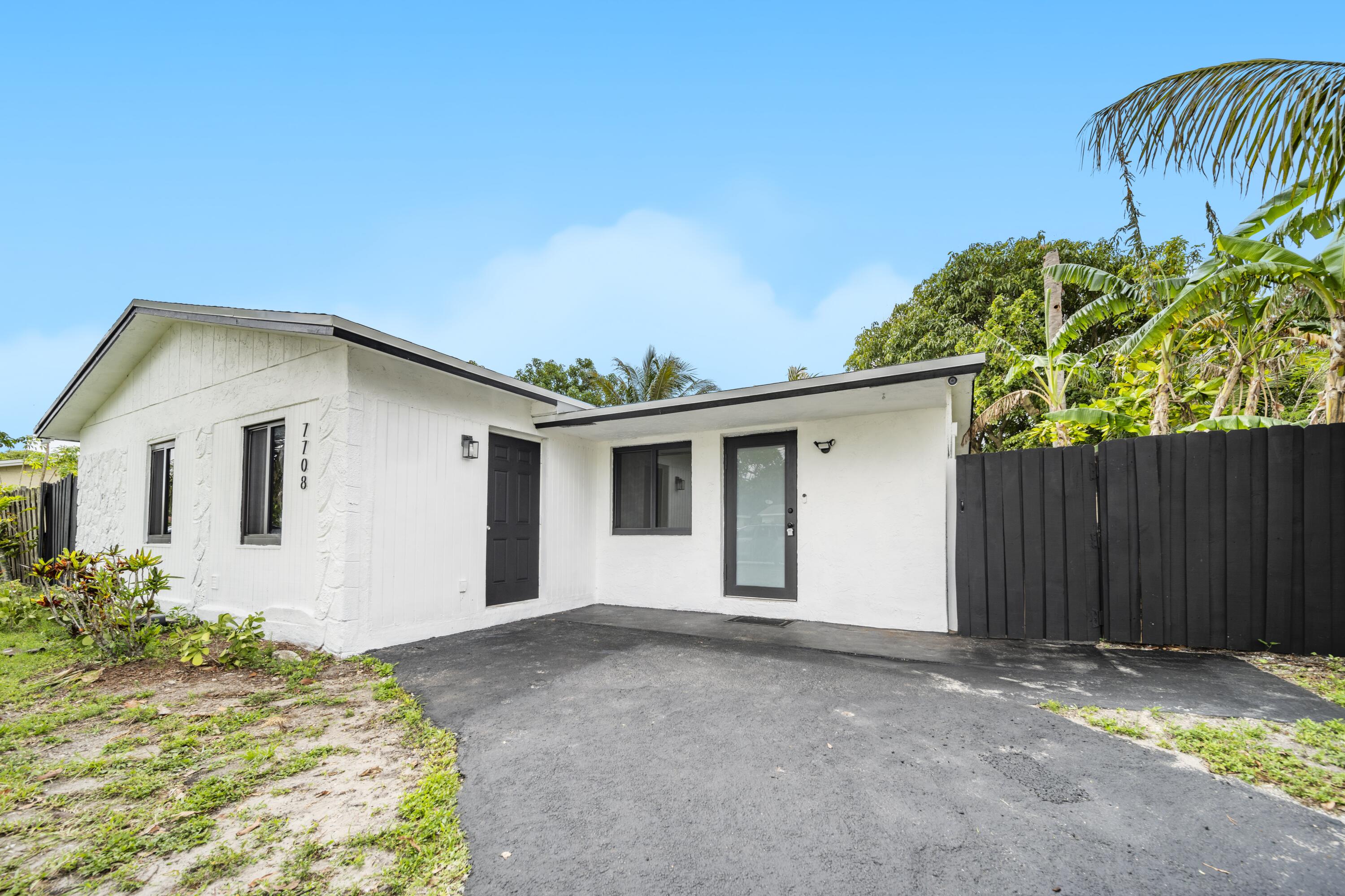 LAUDERDALE NORTH PARK SEC 4 - Residential