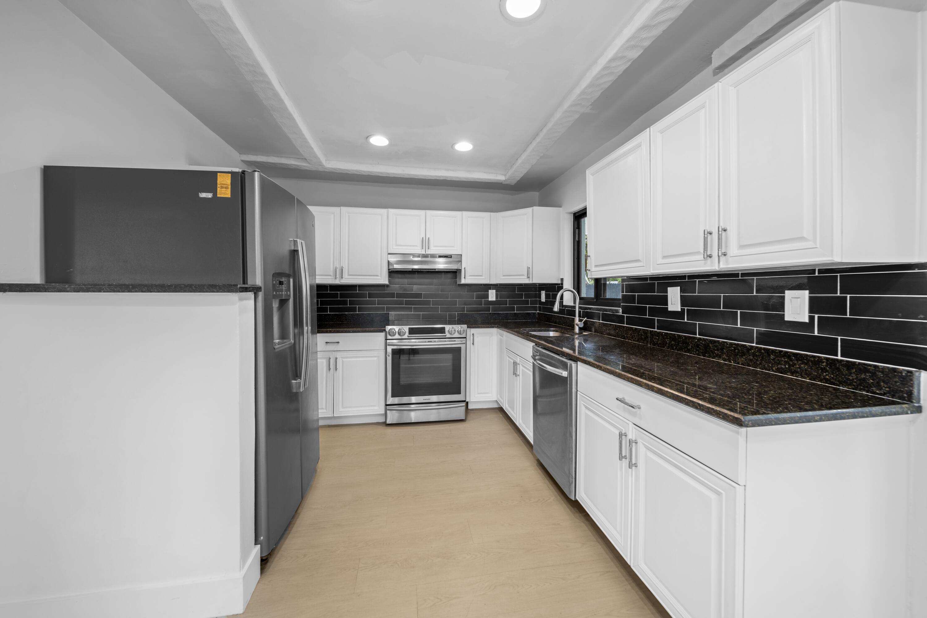 LAUDERDALE NORTH PARK SEC 4 - Residential