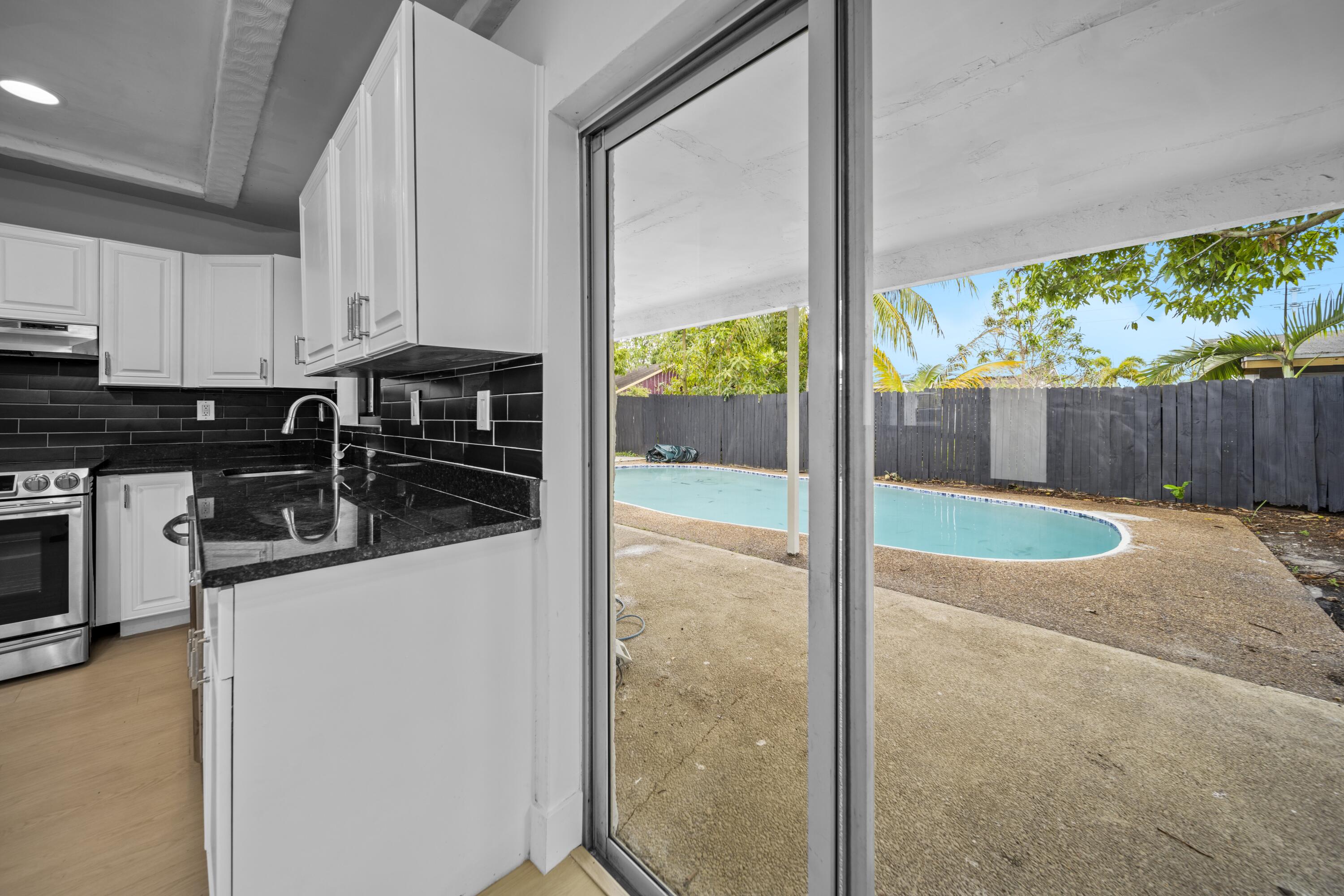 LAUDERDALE NORTH PARK SEC 4 - Residential