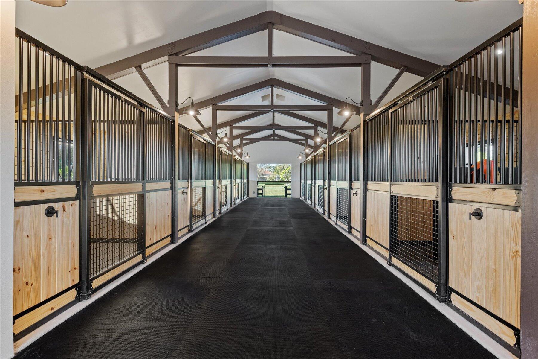 SADDLE TRAIL PARK OF WELL - Residential