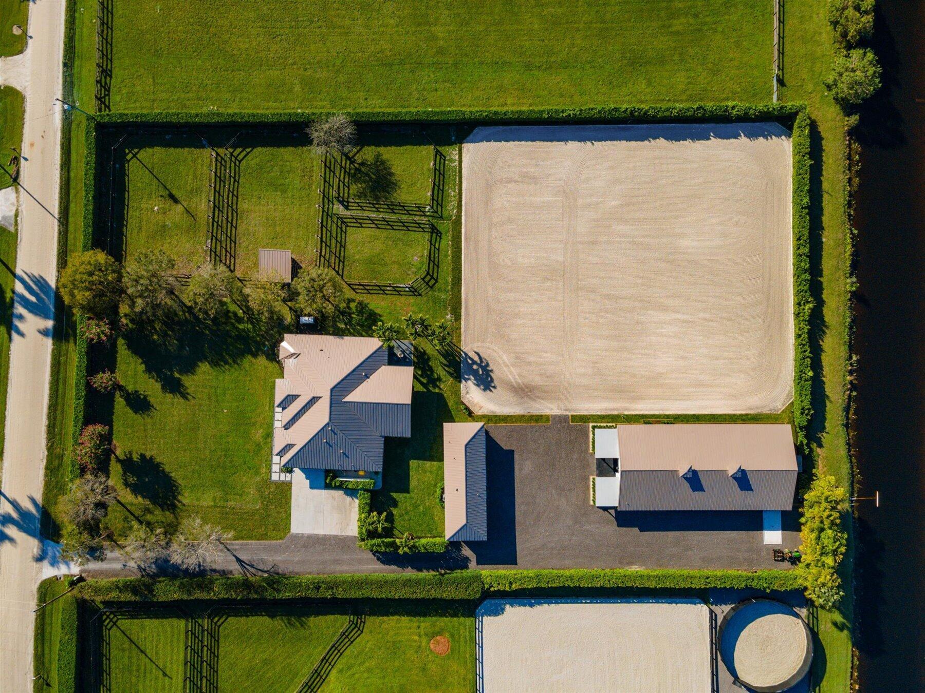 SADDLE TRAIL PARK OF WELL - Residential