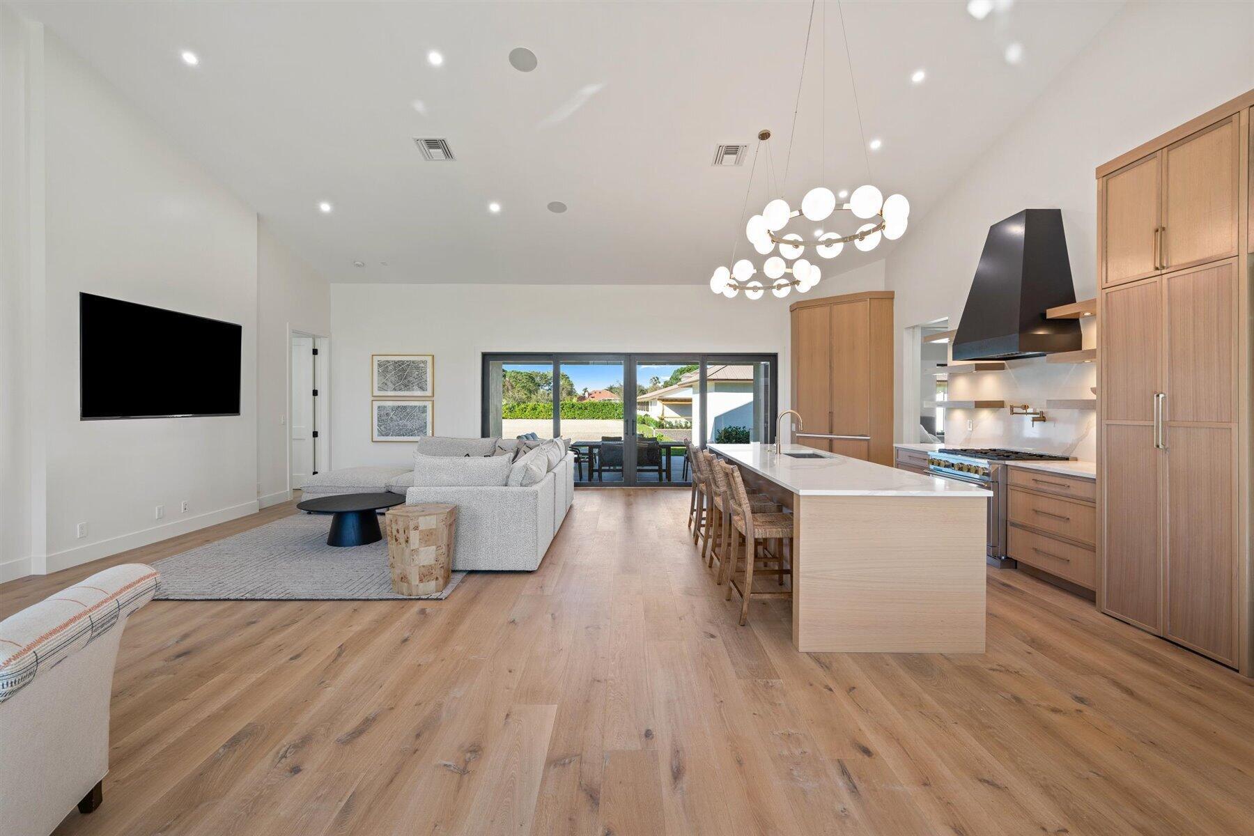 SADDLE TRAIL PARK OF WELL - Residential