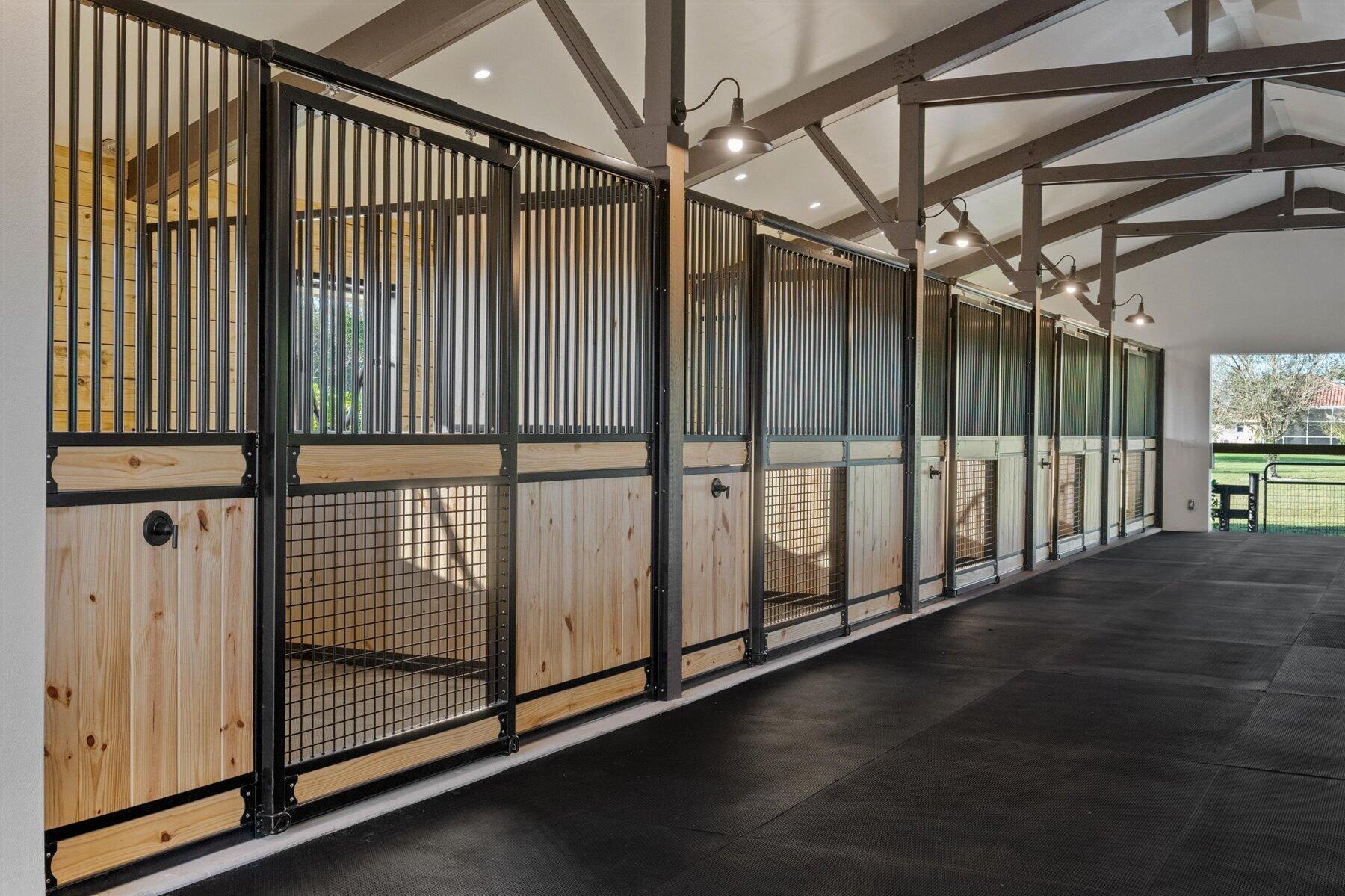 SADDLE TRAIL PARK OF WELL - Residential