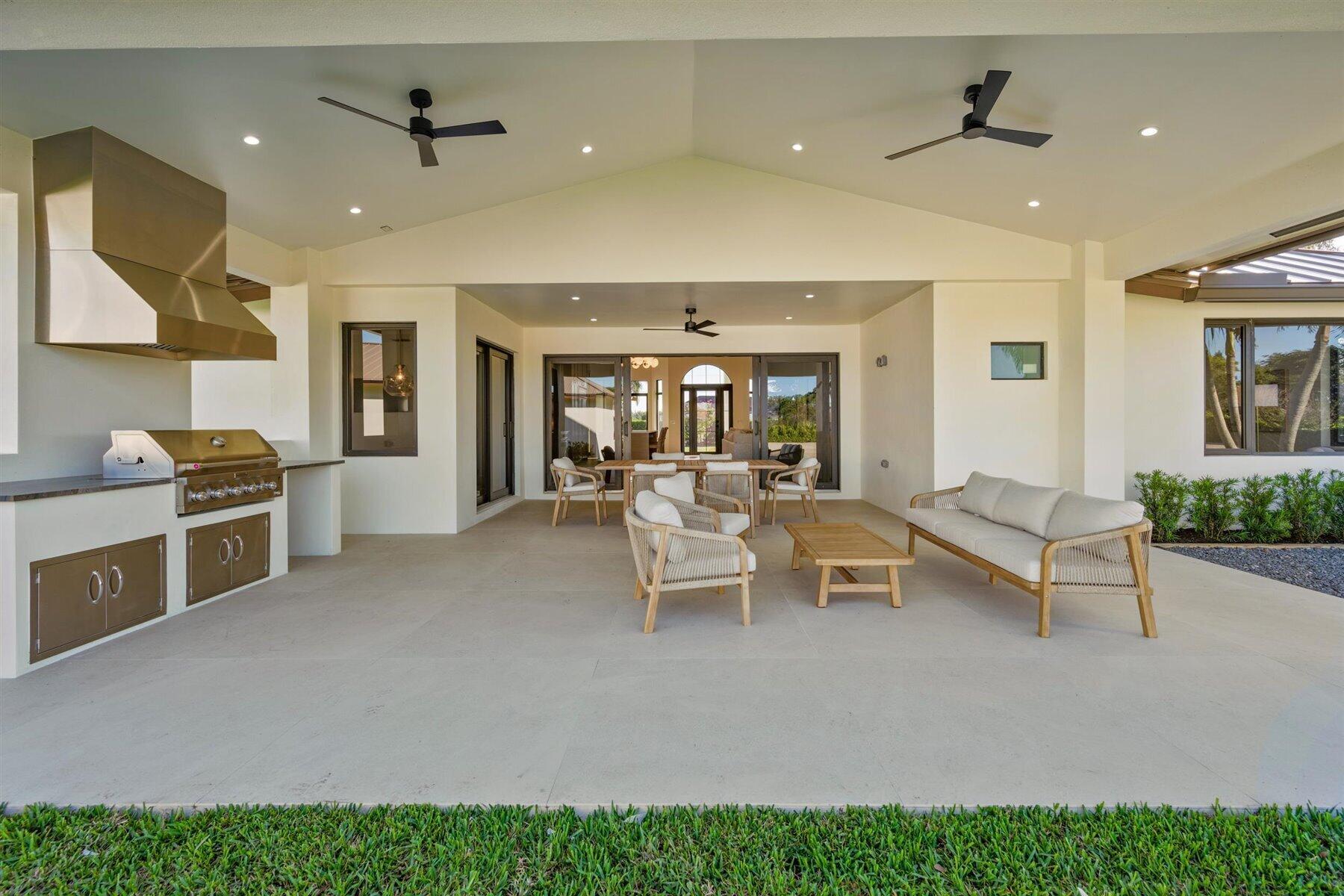 SADDLE TRAIL PARK OF WELL - Residential