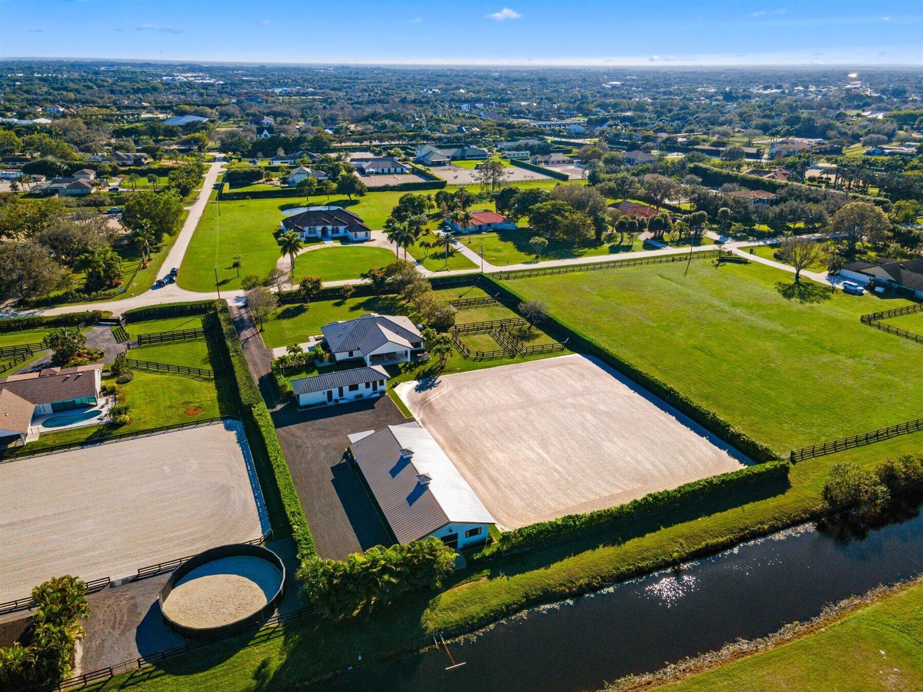 SADDLE TRAIL PARK OF WELL - Residential