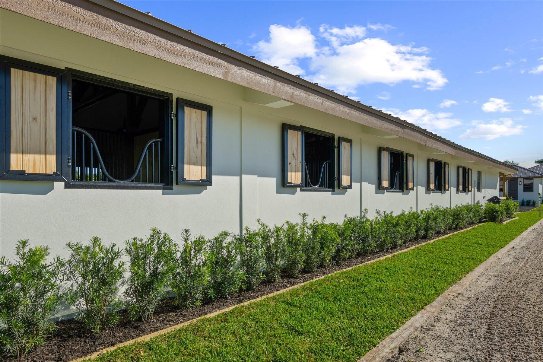 SADDLE TRAIL PARK OF WELL - Residential