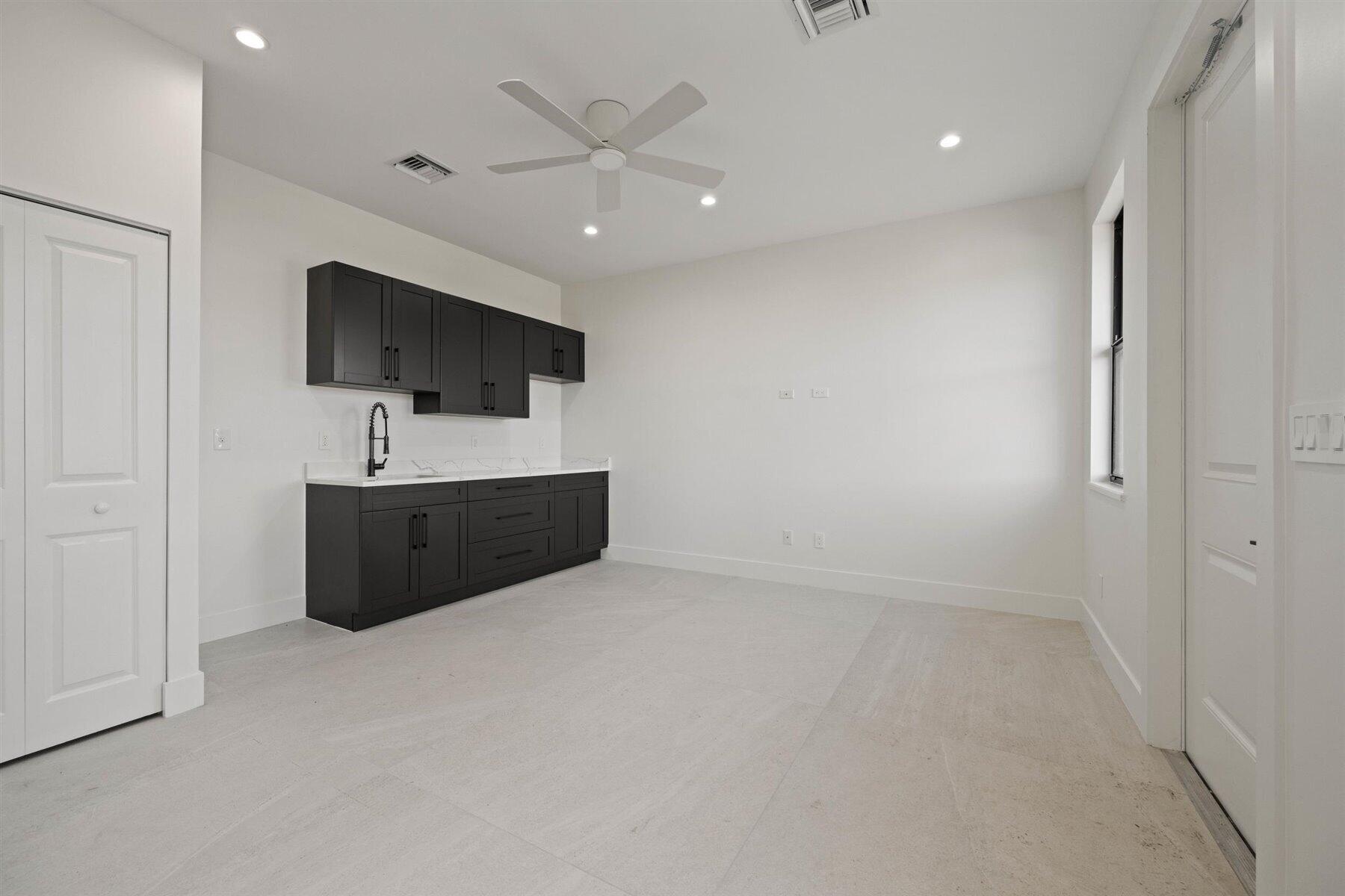 SADDLE TRAIL PARK OF WELL - Residential