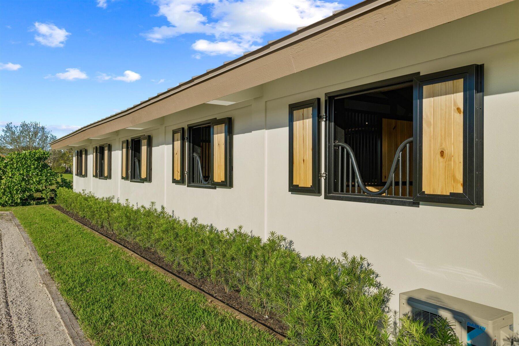 SADDLE TRAIL PARK OF WELL - Residential