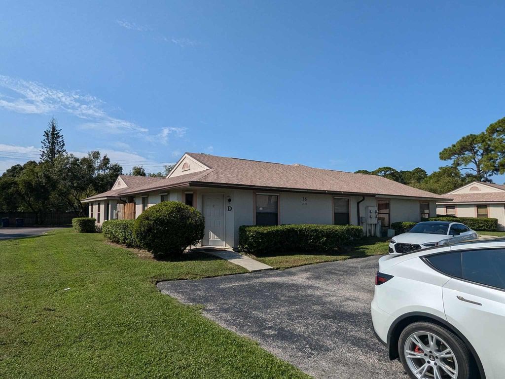 Photo of 2827 Stoneway Lane #D, Fort Pierce, FL 34982 (MLS # R11021374)