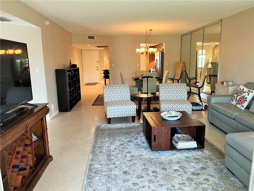 WYNMOOR - Residential
