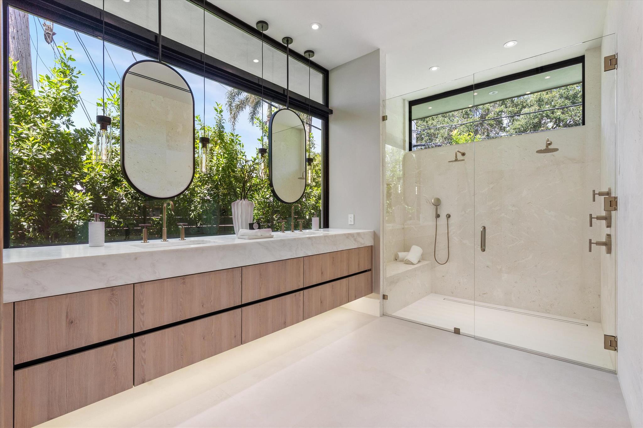 LIGHTHOUSE POINT 4TH SEC - Residential