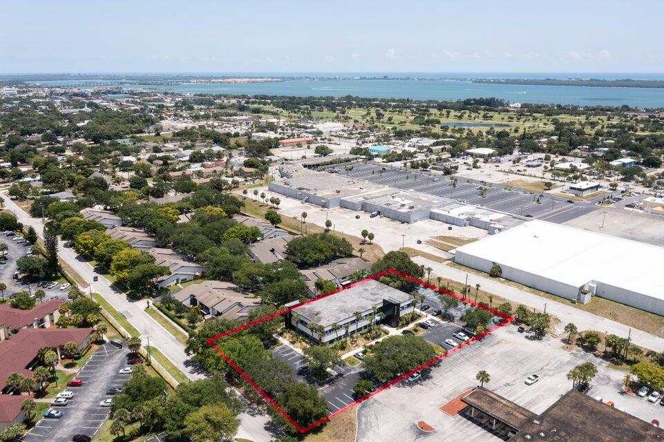 2222 Colonial Road 200