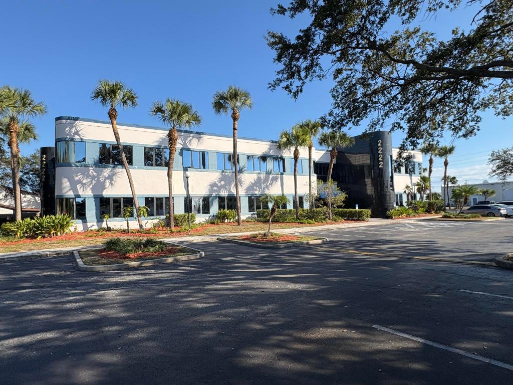 2222 Colonial Road 200