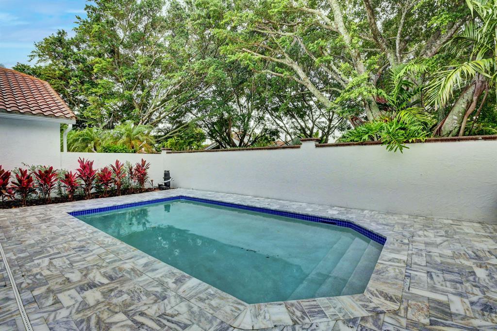 FAIRWAY LANDING - Residential