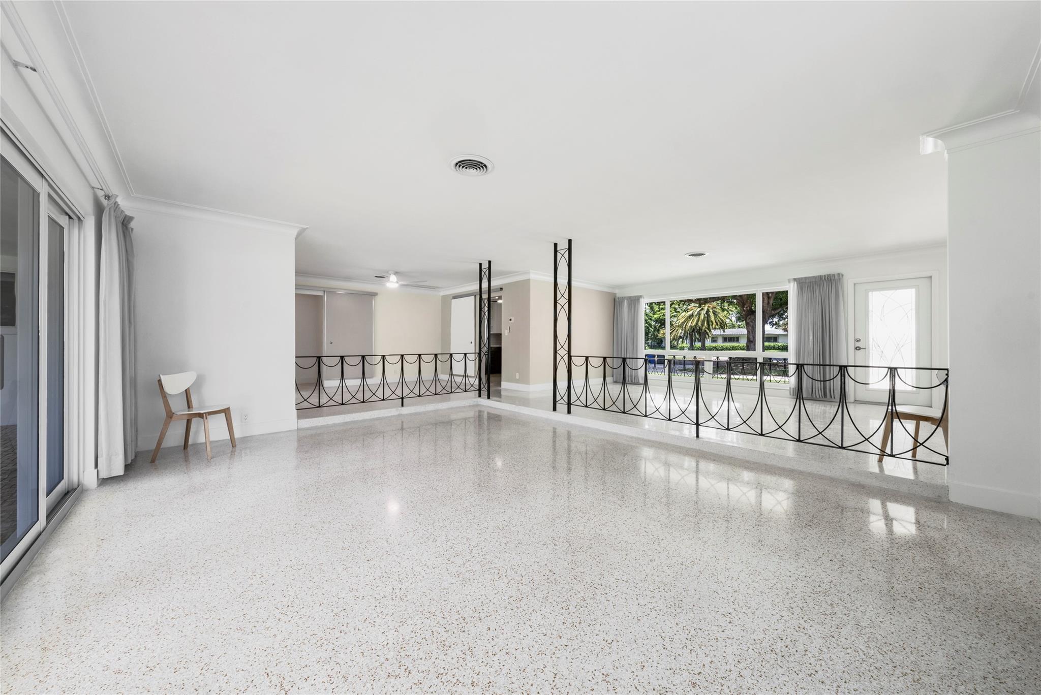 Central Golf Sec Of Holly - Residential Lease