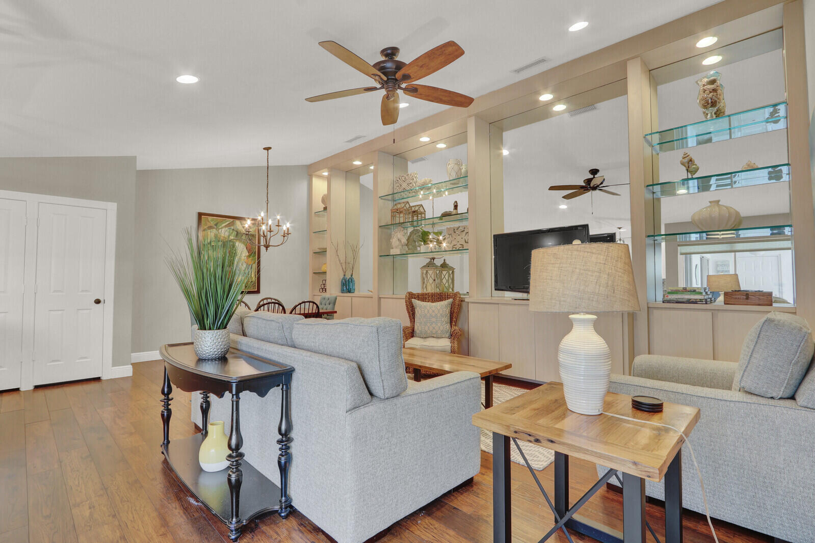 OAKS-SUNTERRACE 4 - Residential