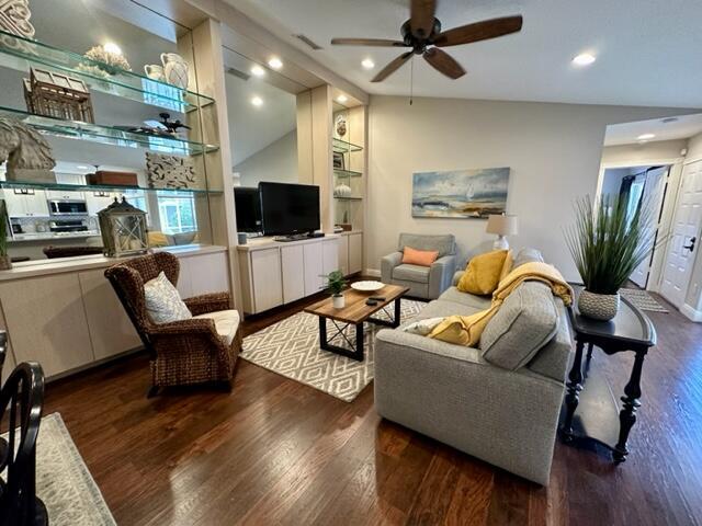 OAKS-SUNTERRACE 4 - Residential