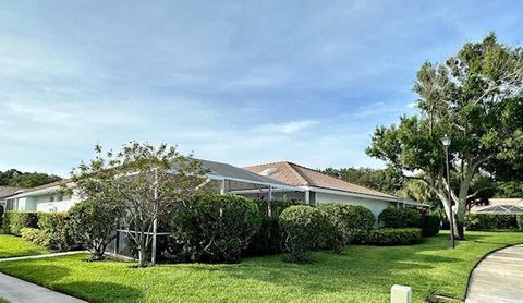 9701 Chapman Oak Court Palm Beach Gardens FL 33410