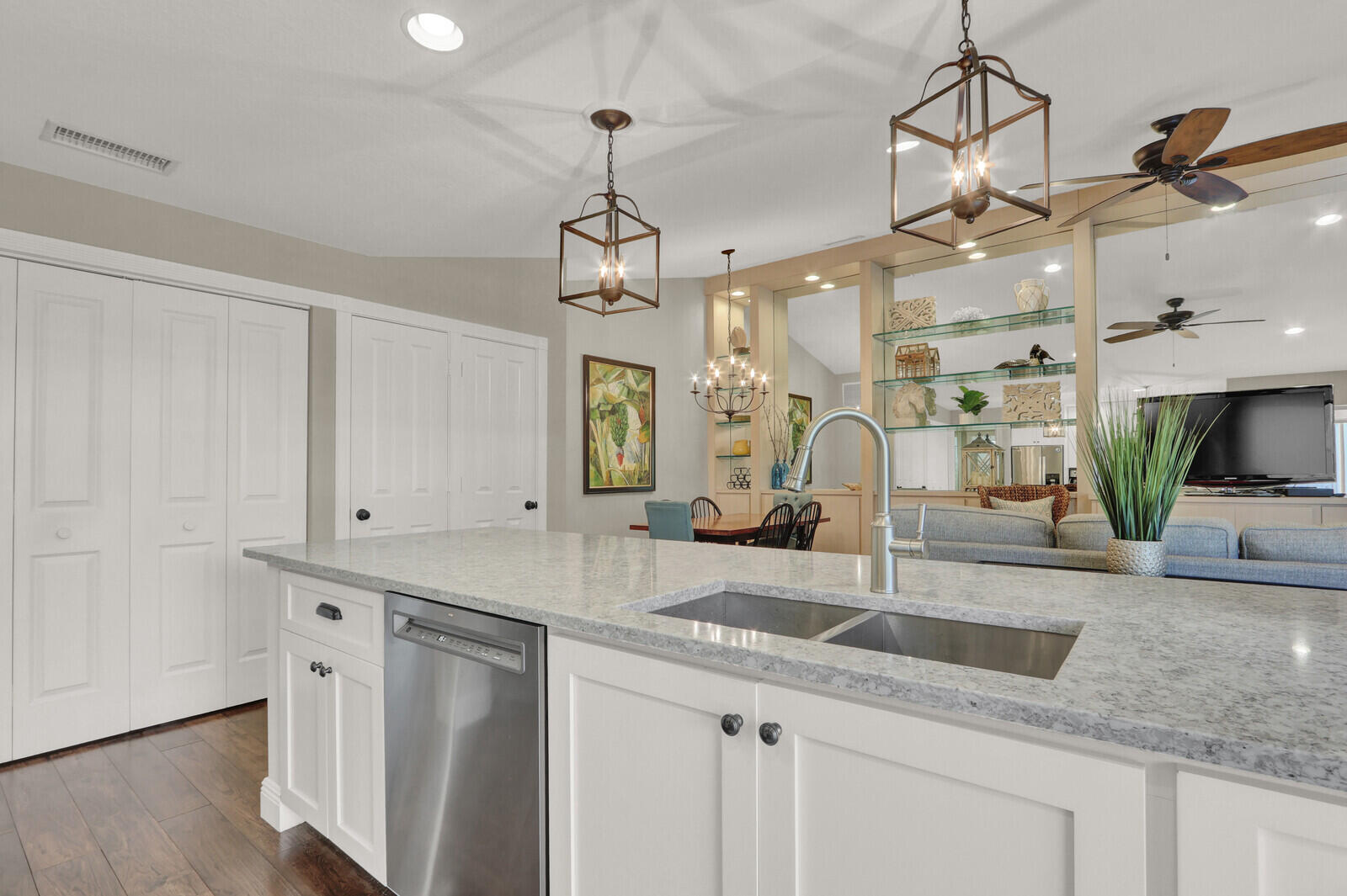 OAKS-SUNTERRACE 4 - Residential