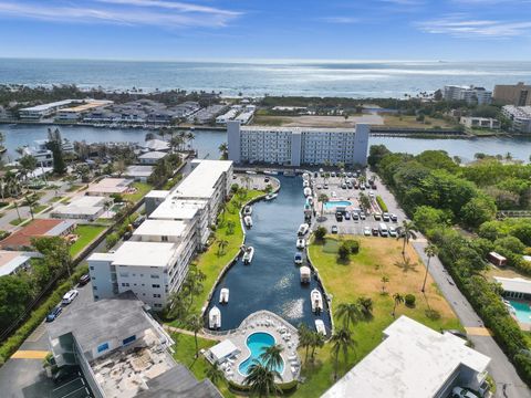 A home in Deerfield Beach