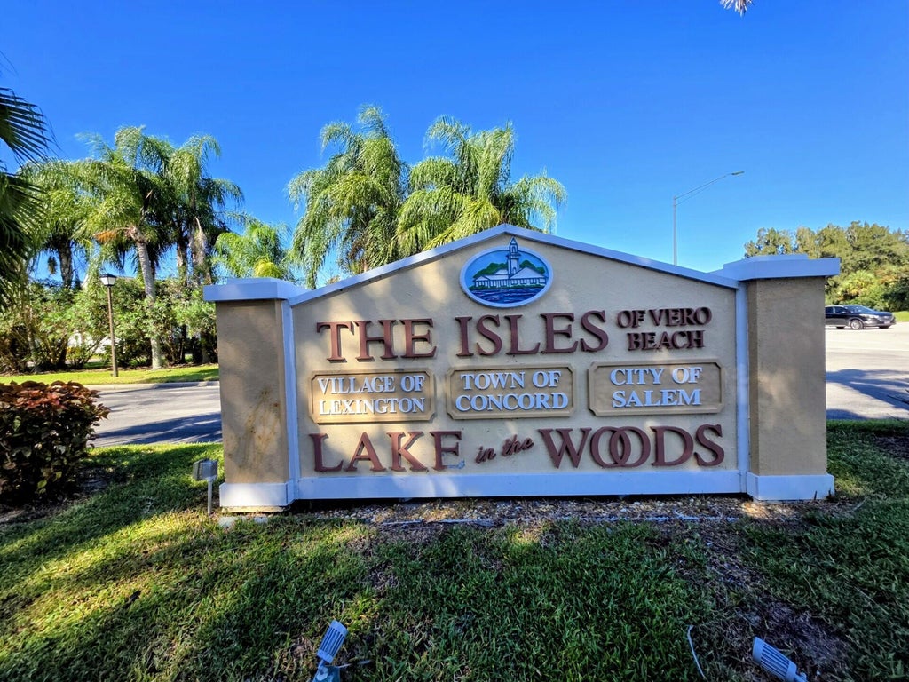 Photo of 1867 AYNSLEY Way #2, Vero Beach, FL 32966 (MLS # B26081096)