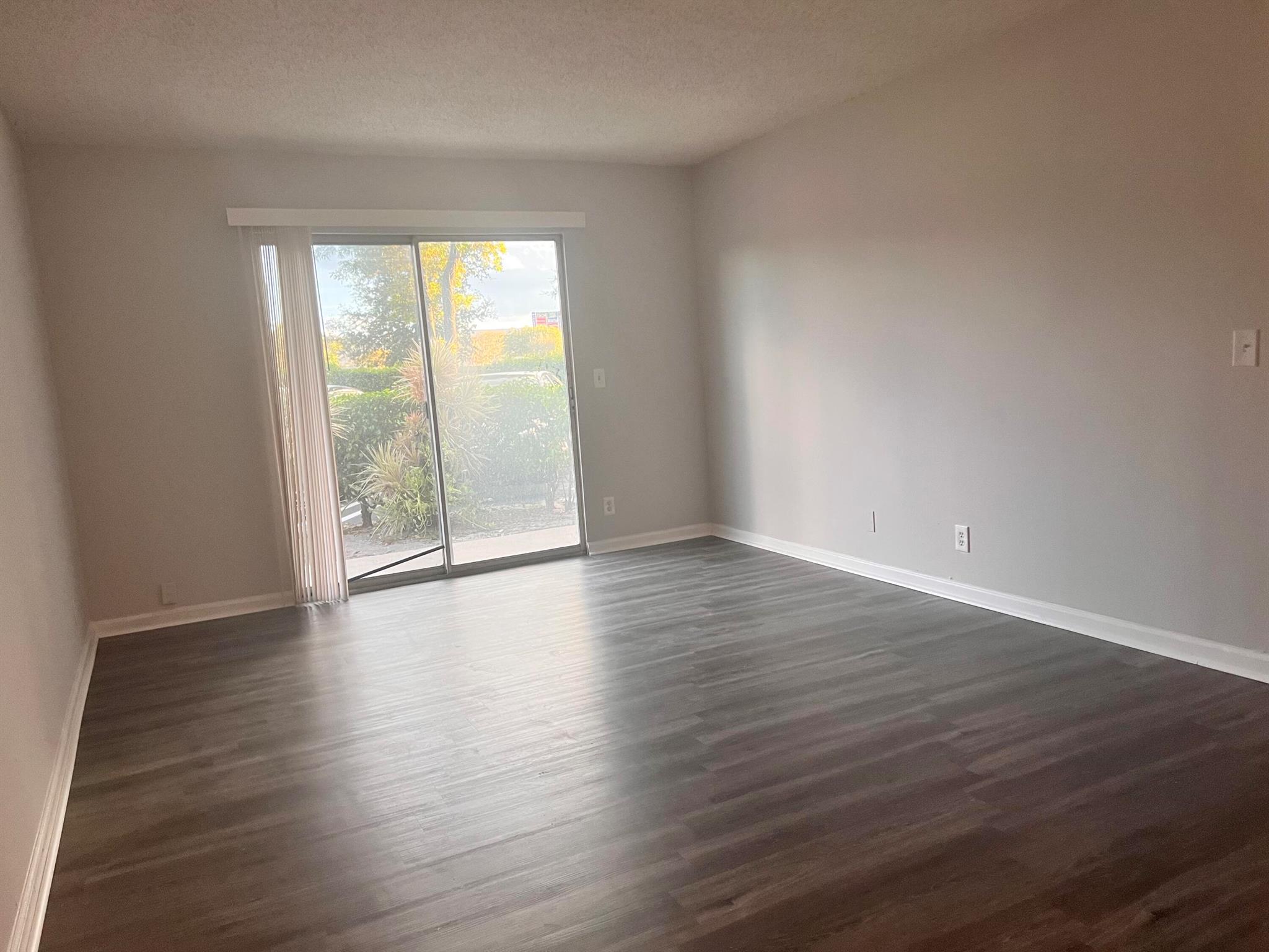 CROSS CREEK CONDO - Residential Lease